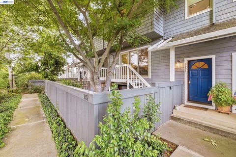 Photo of 3551 Norton Way, Pleasanton, CA 94566 (MLS # 41131368)