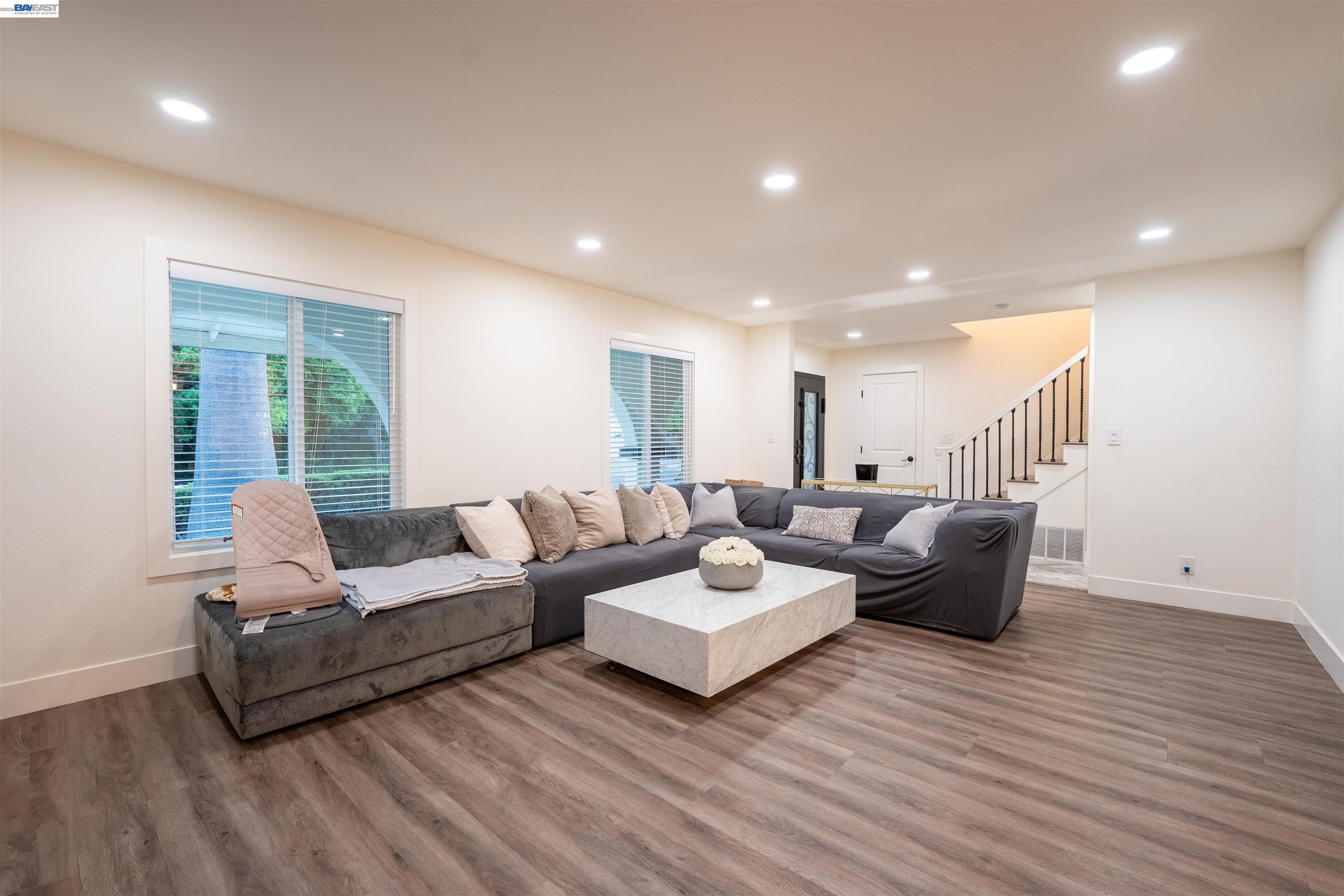 214 Devon Ave