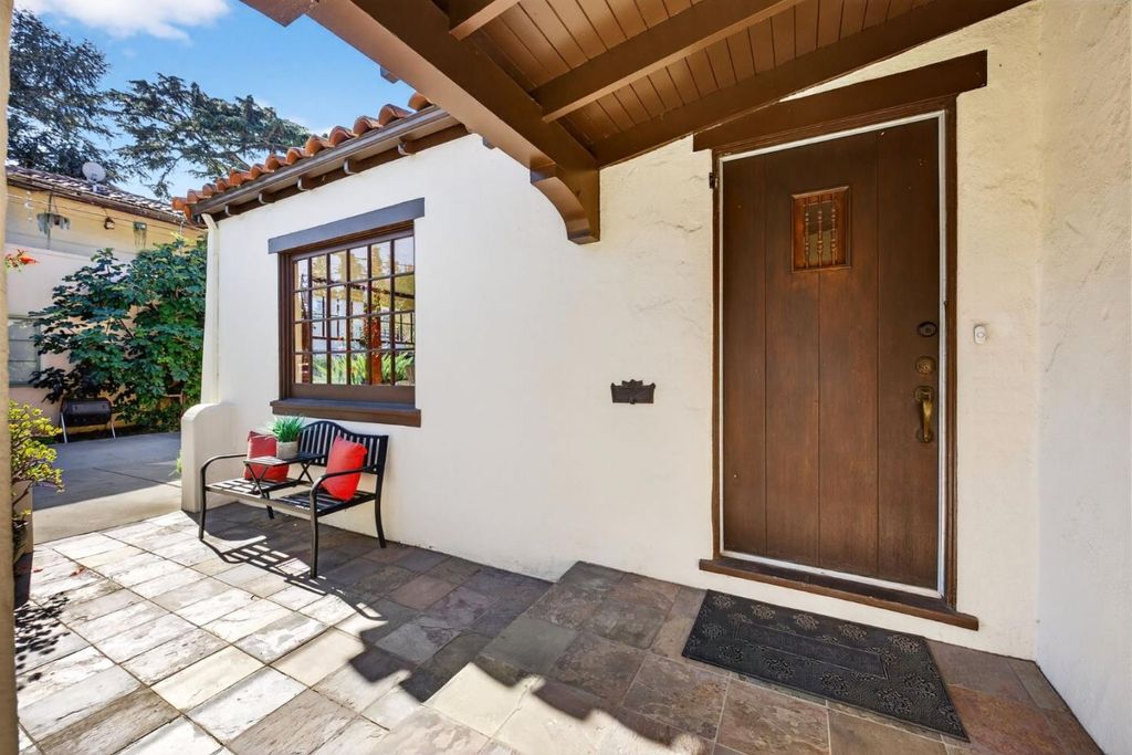 Photo of 1087 Merle Avenue, San Jose, CA 95125 (MLS # ML82025922)