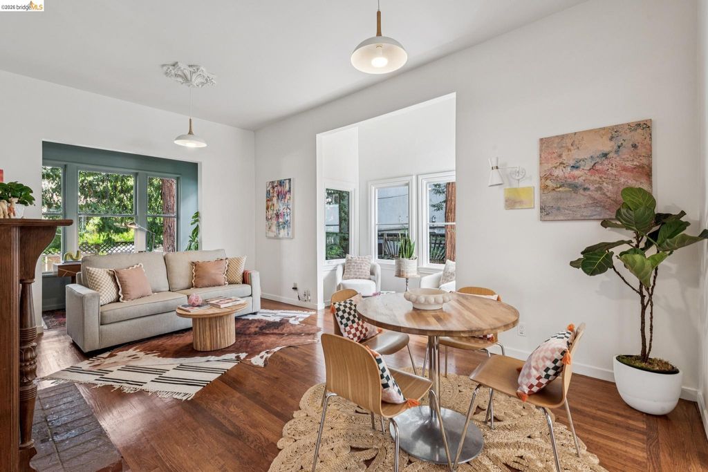 Photo of 1622 Oxford St #B, Berkeley, CA 94709 (MLS # 41131890)