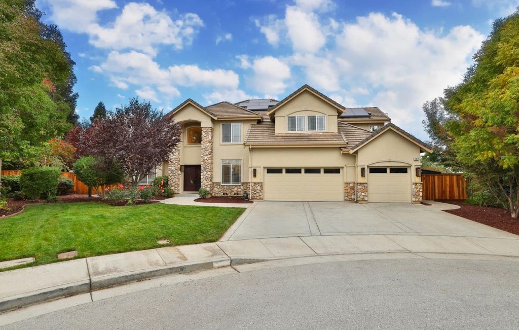 Photo of 17017 Heatherwood Way, Morgan Hill, CA 95037 (MLS # ML82025547)