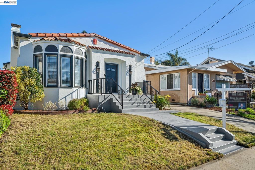 Photo of 1718 High St, Alameda, CA 94501 (MLS # 41127143)