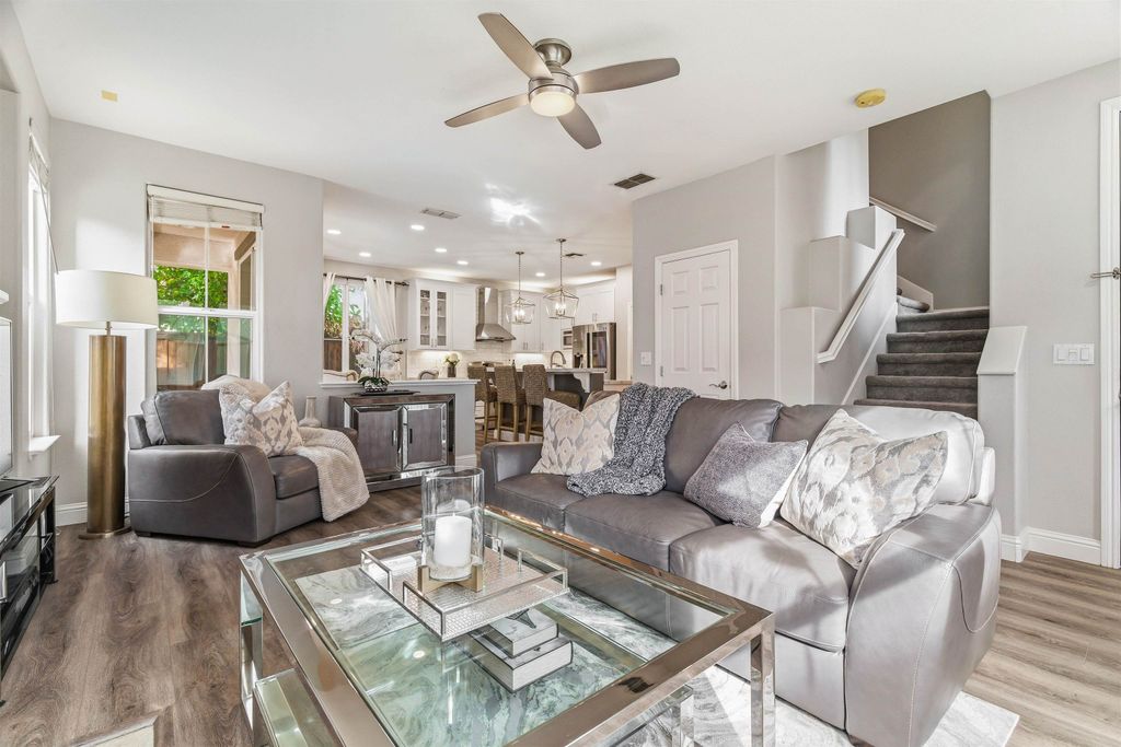 Photo of 185 S Aldea St, Mountain House, CA 95391 (MLS # 41120121)