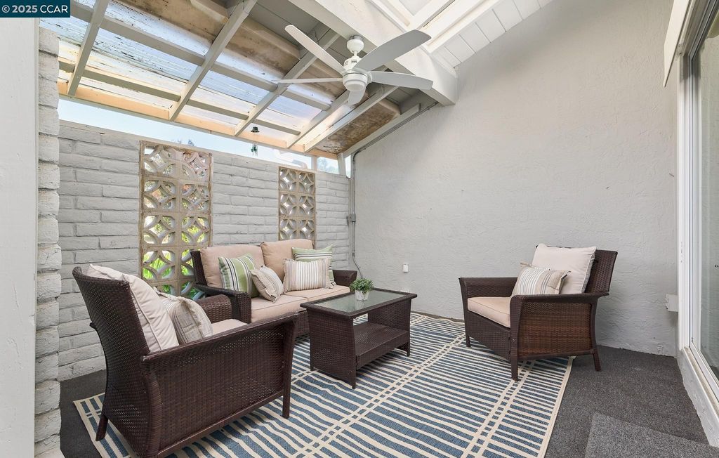 Photo of 2626 Dapplegray Ln, Walnut Creek, CA 94596 (MLS # 41116354)