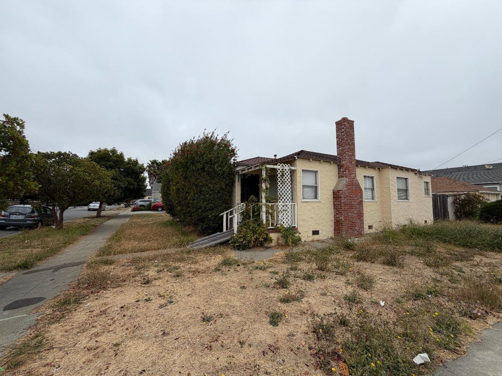 Photo of 3627 Nevin Avenue, Richmond, CA 94805 (MLS # ML82058453)