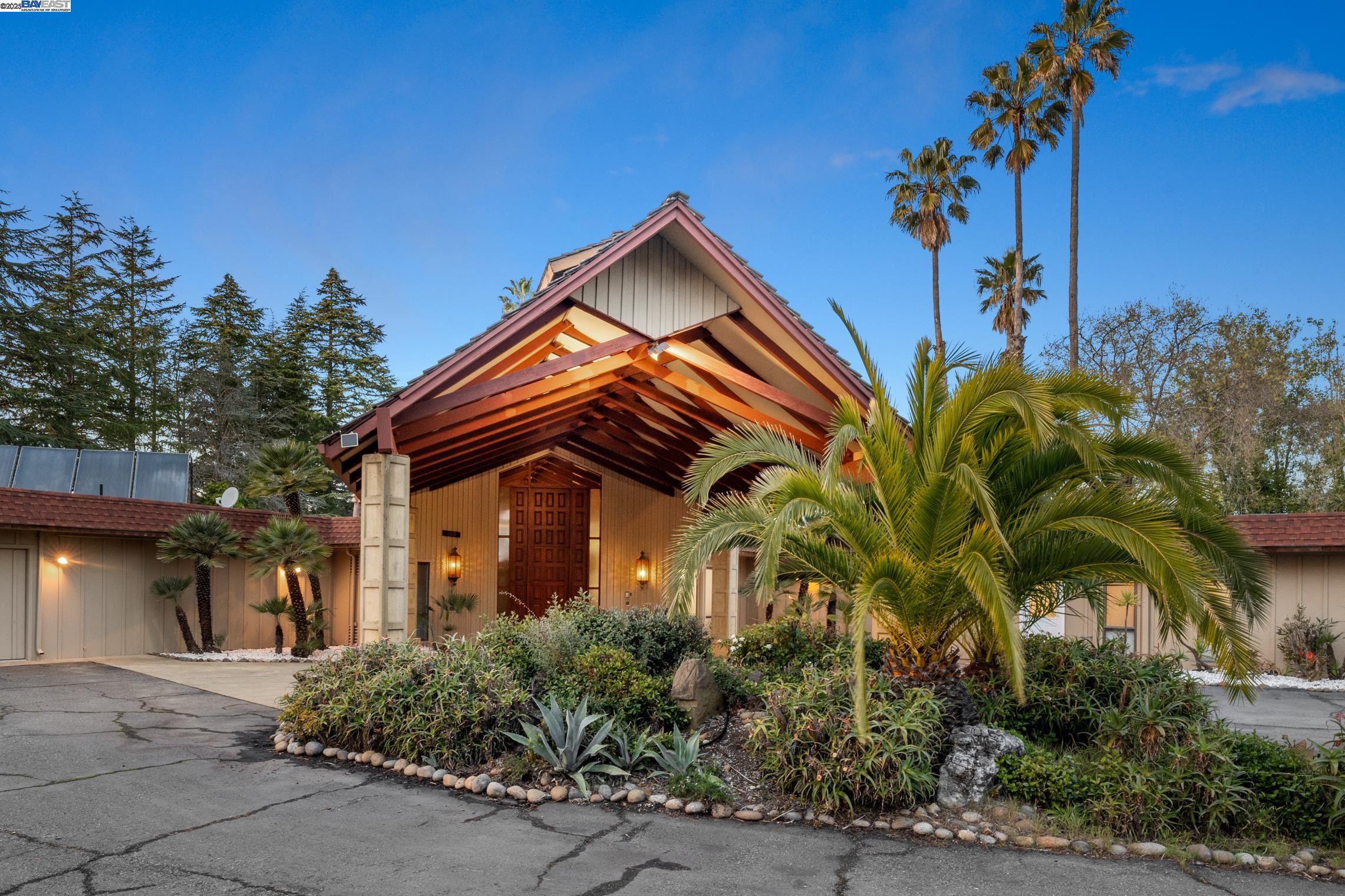 4584 Ewing Rd.