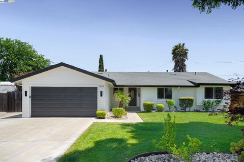 7629 Cardigan St Dublin CA 94568