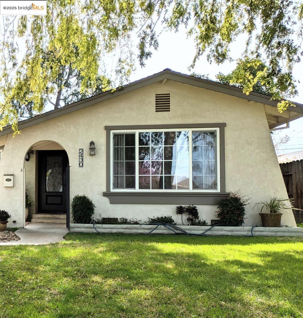 2430 Mira Flores DR