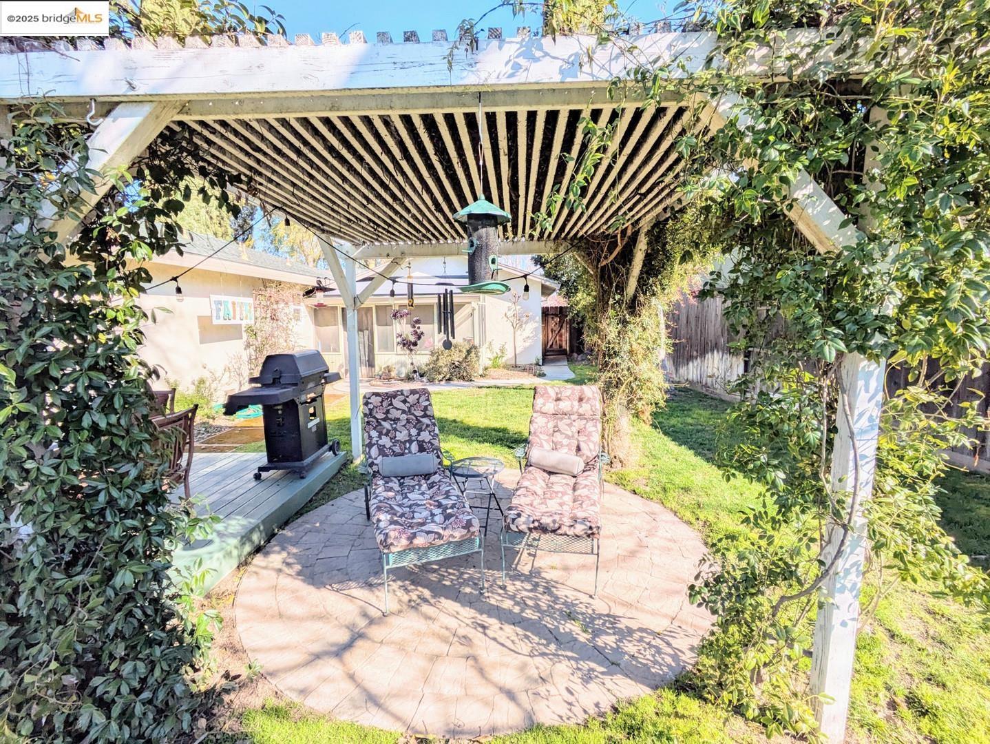 2430 Mira Flores DR