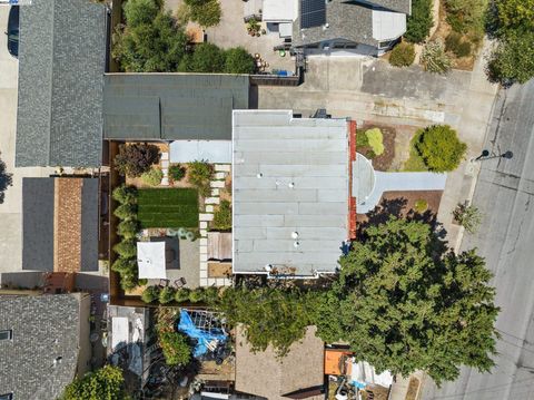 A home in San Leandro