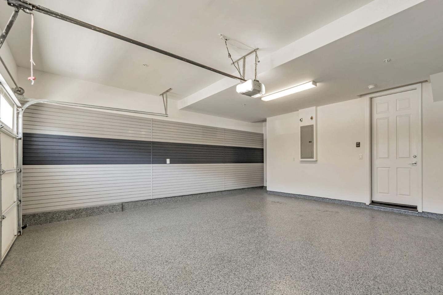 Milpitas, California 95035, United States, 3 Bedrooms Bedrooms, ,4 BathroomsBathrooms,Residential,Active,215951