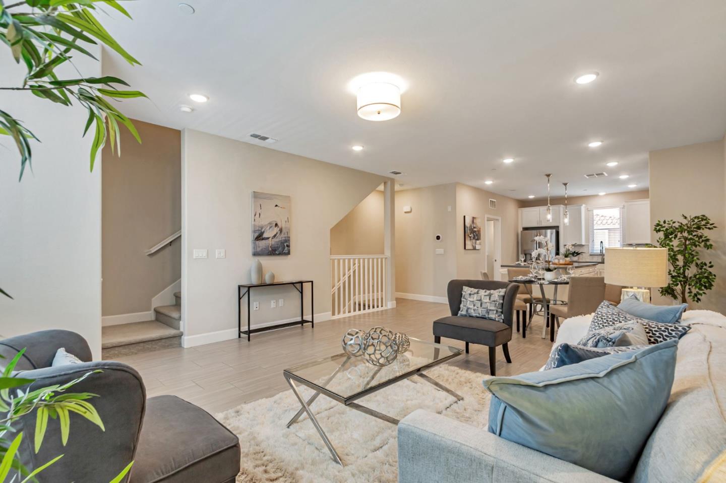 Milpitas, California 95035, United States, 3 Bedrooms Bedrooms, ,4 BathroomsBathrooms,Residential,Active,215951