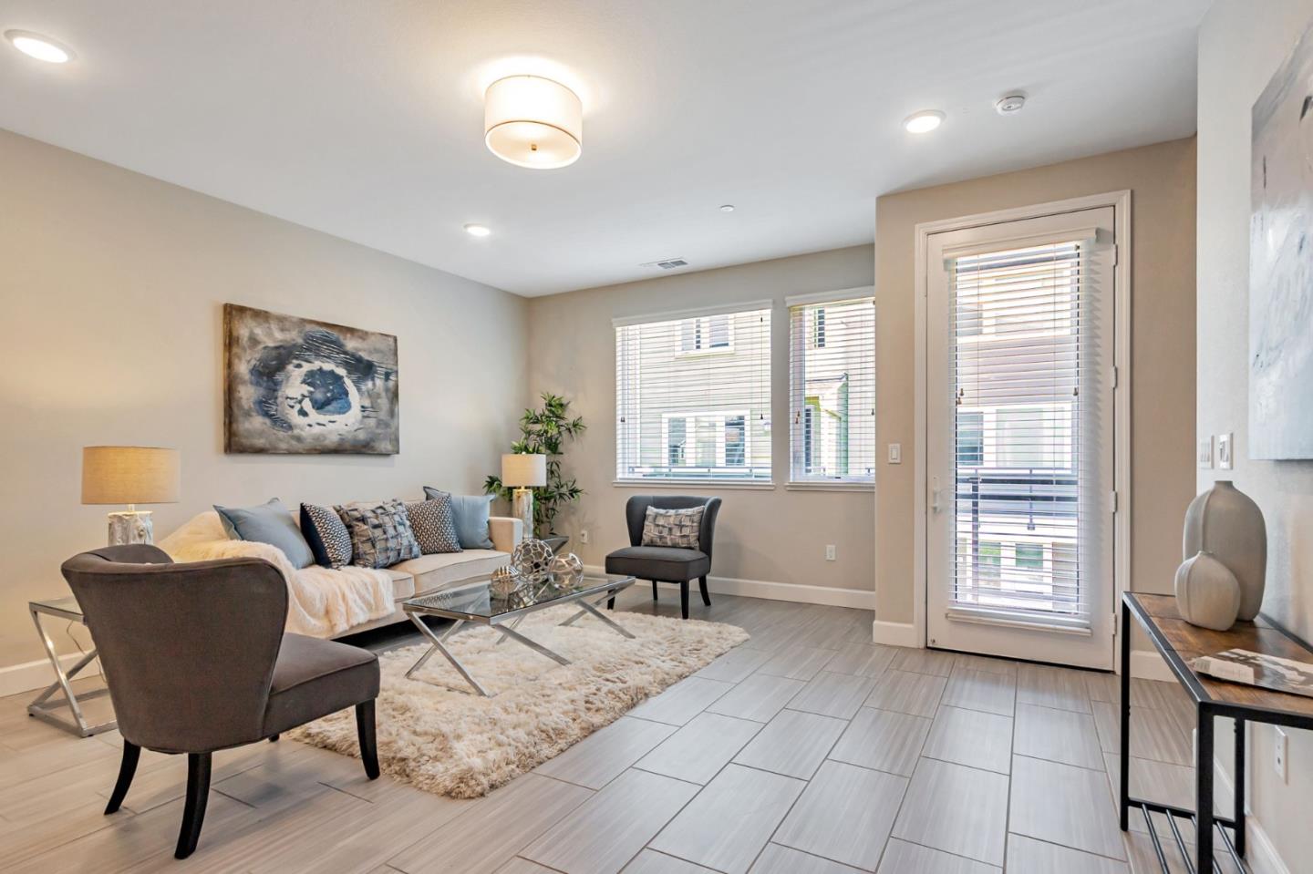 Milpitas, California 95035, United States, 3 Bedrooms Bedrooms, ,4 BathroomsBathrooms,Residential,Active,215951