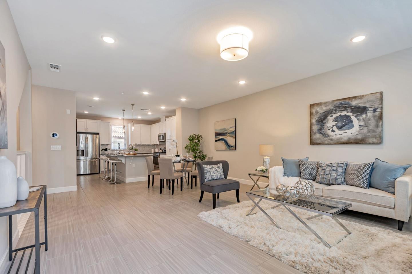 Milpitas, California 95035, United States, 3 Bedrooms Bedrooms, ,4 BathroomsBathrooms,Residential,Active,215951