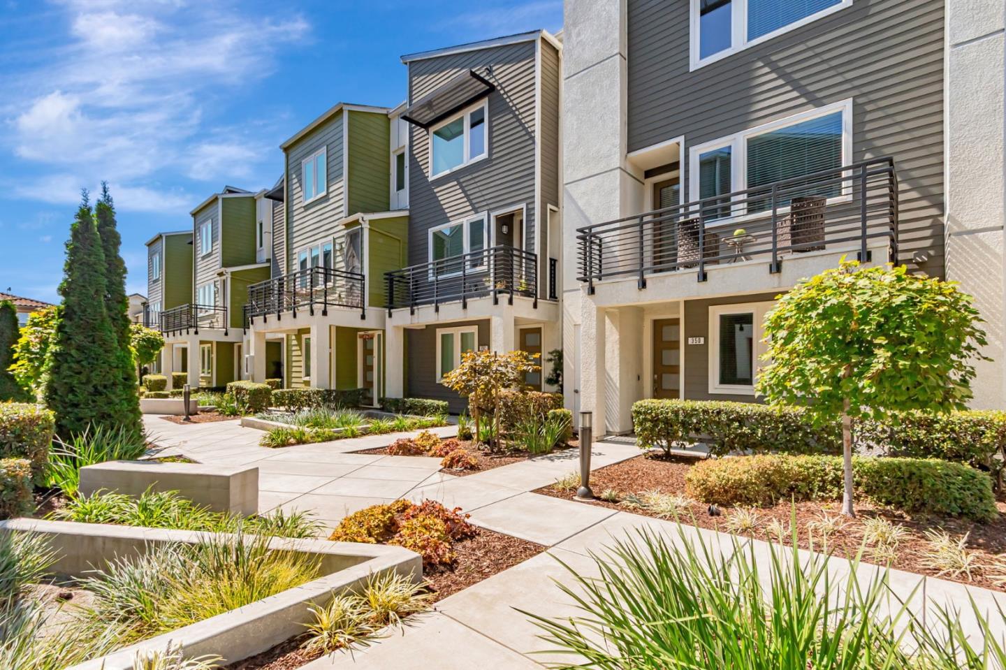 Milpitas, California 95035, United States, 3 Bedrooms Bedrooms, ,4 BathroomsBathrooms,Residential,Active,215951