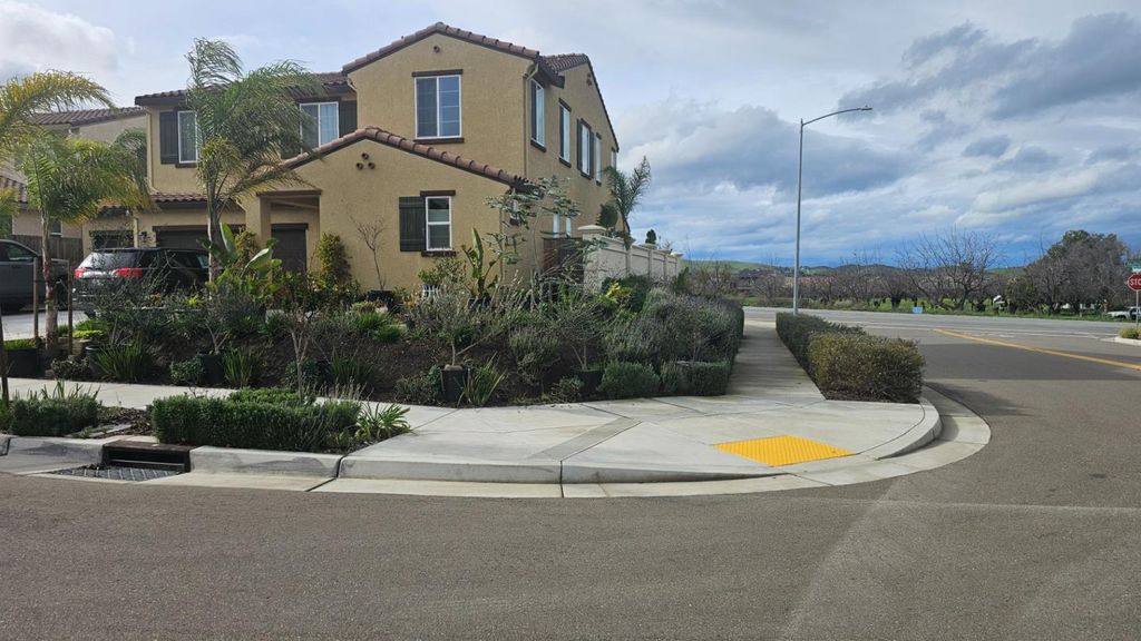 Photo of 3076 Palomino Way, Hollister, CA 95023 (MLS # ML82030327)