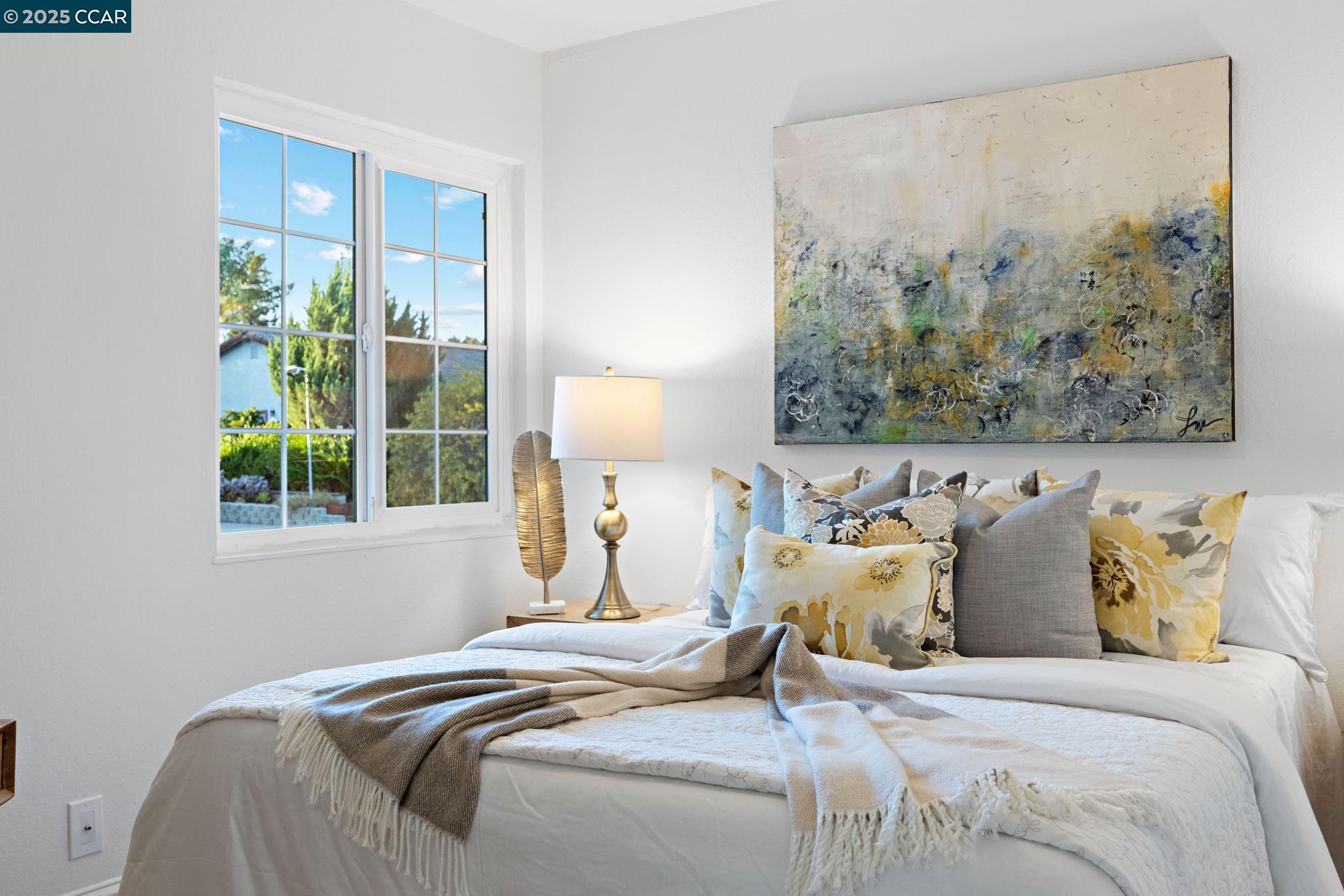 Concord, California 94521, United States, 4 Bedrooms Bedrooms, ,2 BathroomsBathrooms,Residential,Pending,210831