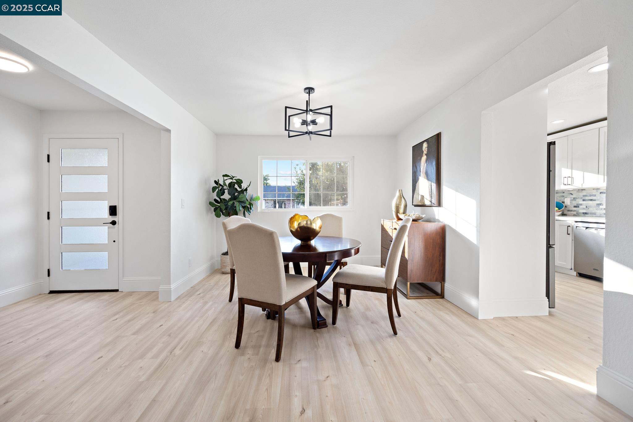 Concord, California 94521, United States, 4 Bedrooms Bedrooms, ,2 BathroomsBathrooms,Residential,Pending,210831