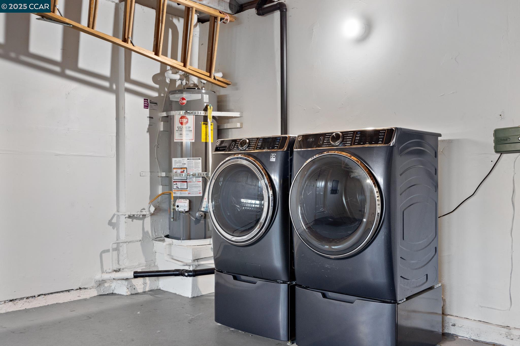 Concord, California 94521, United States, 4 Bedrooms Bedrooms, ,2 BathroomsBathrooms,Residential,Pending,210831