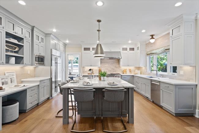 Menlo Park, California 94025, United States, 7 Bedrooms Bedrooms, ,6 BathroomsBathrooms,Residential,Active,15742