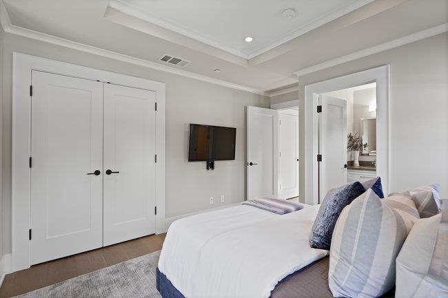 Menlo Park, California 94025, United States, 7 Bedrooms Bedrooms, ,6 BathroomsBathrooms,Residential,Active,15742