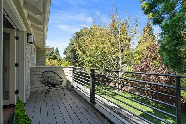 Menlo Park, California 94025, United States, 7 Bedrooms Bedrooms, ,6 BathroomsBathrooms,Residential,Active,15742