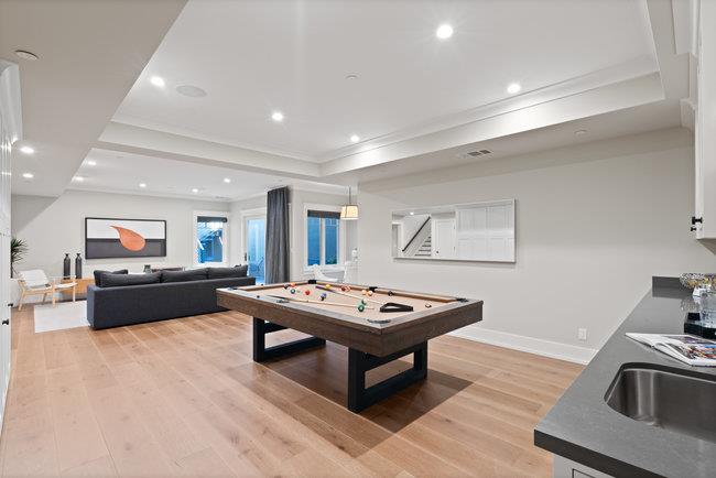 Menlo Park, California 94025, United States, 7 Bedrooms Bedrooms, ,6 BathroomsBathrooms,Residential,Active,15742