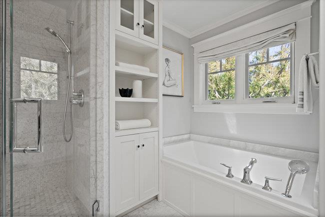 Menlo Park, California 94025, United States, 7 Bedrooms Bedrooms, ,6 BathroomsBathrooms,Residential,Active,15742