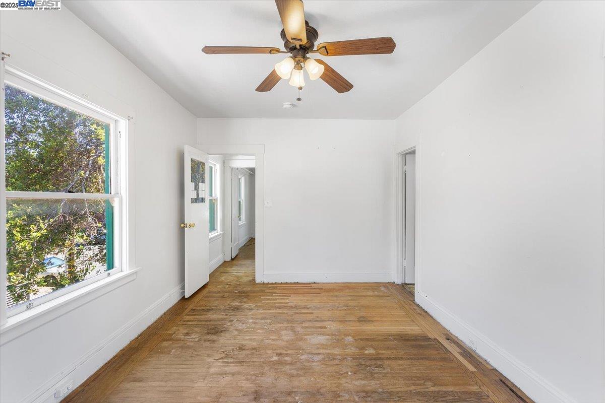 Alameda, California 94501, United States, 2 Bedrooms Bedrooms, ,Residential,Active,186937