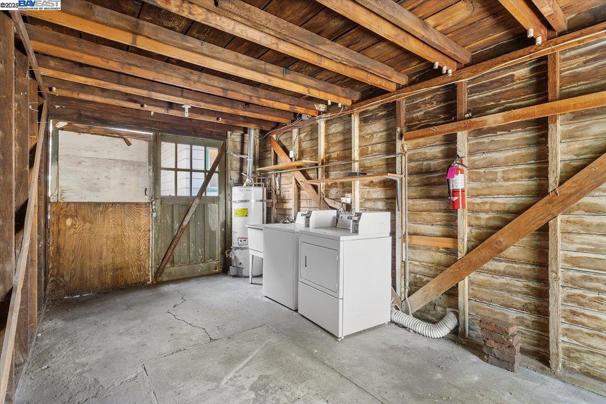 Alameda, California 94501, United States, 2 Bedrooms Bedrooms, ,Residential,Active,186937