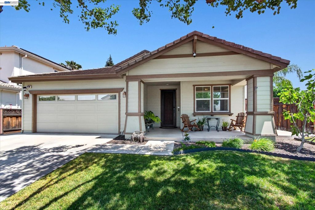 Photo of 4738 Bonsai Ave, Tracy, CA 95377 (MLS # 41134091)