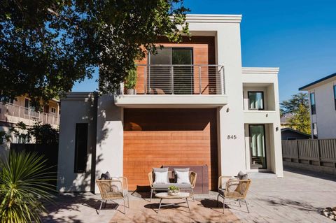 A home in Palo Alto