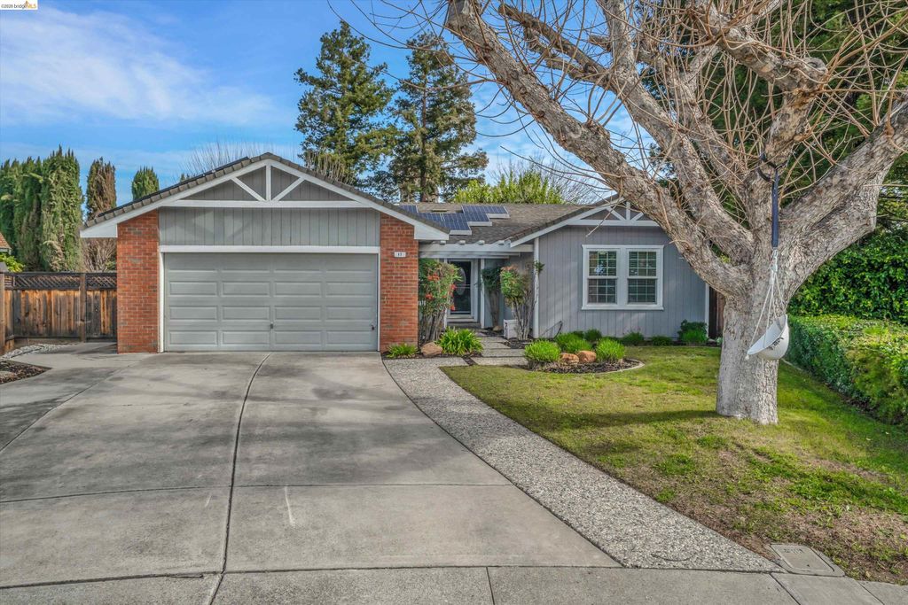 Photo of 17 Kensington Ct, Brentwood, CA 94513 (MLS # 41126965)