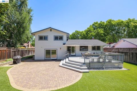 Photo of 4622 Muirwood Drive, Pleasanton, CA 94588 (MLS # 41134697)