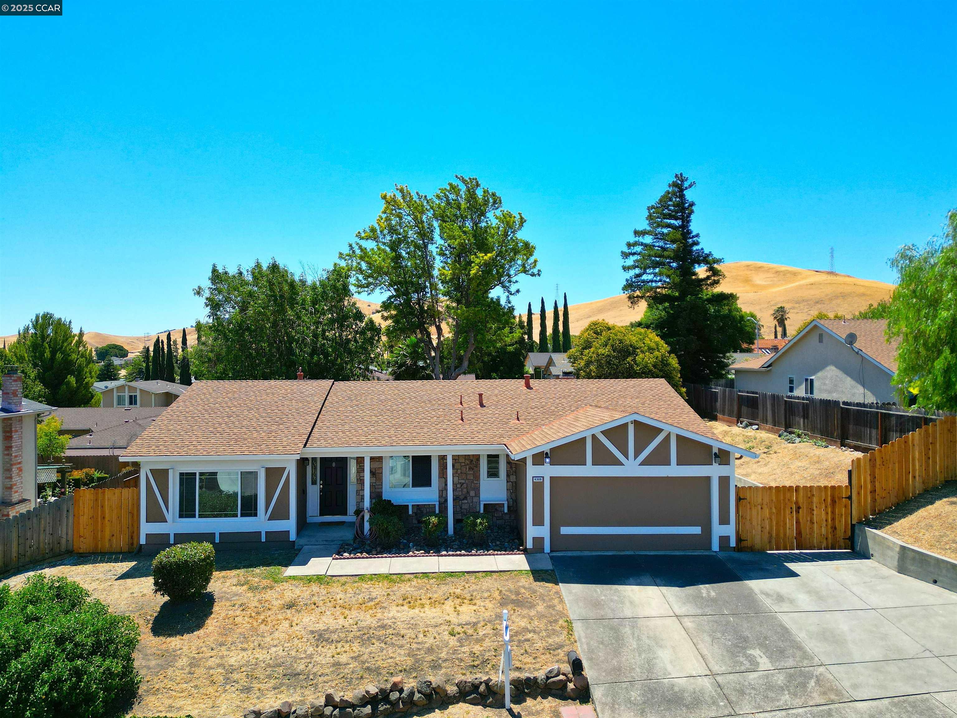 Pittsburg, California 94565, United States, 4 Bedrooms Bedrooms, ,3 BathroomsBathrooms,Residential,Active,170258