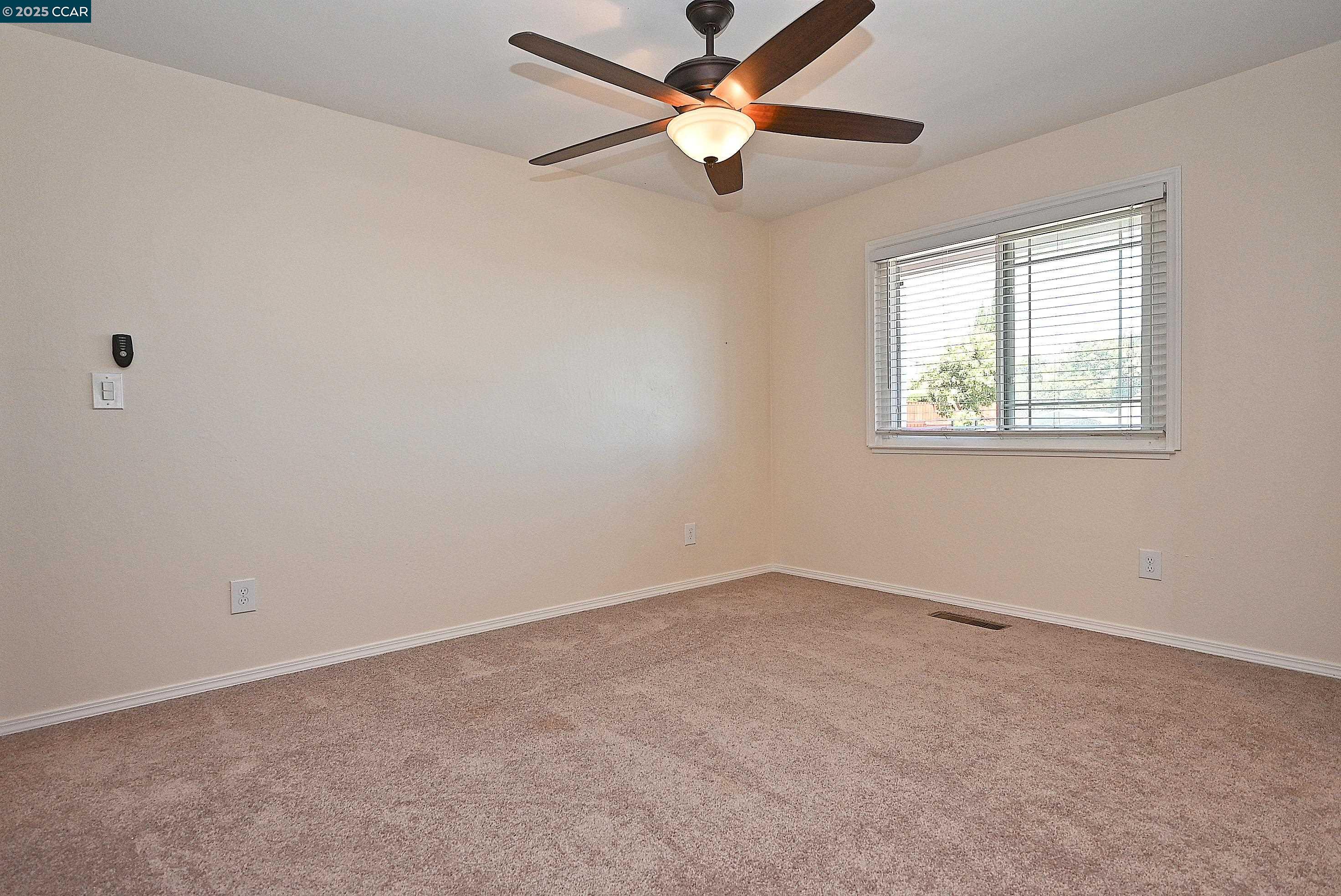 Pittsburg, California 94565, United States, 4 Bedrooms Bedrooms, ,3 BathroomsBathrooms,Residential,Active,170258