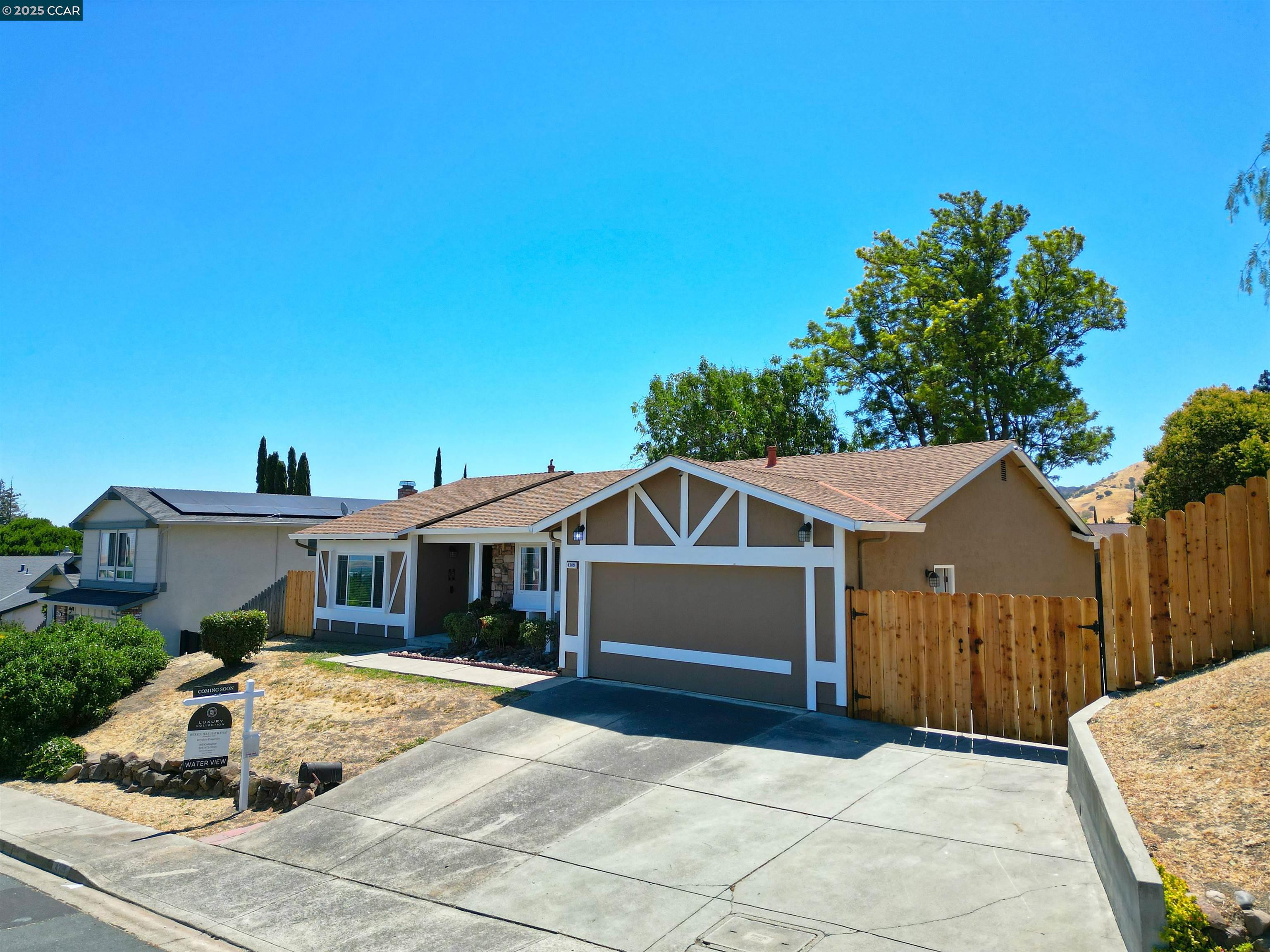 Pittsburg, California 94565, United States, 4 Bedrooms Bedrooms, ,3 BathroomsBathrooms,Residential,Active,170258