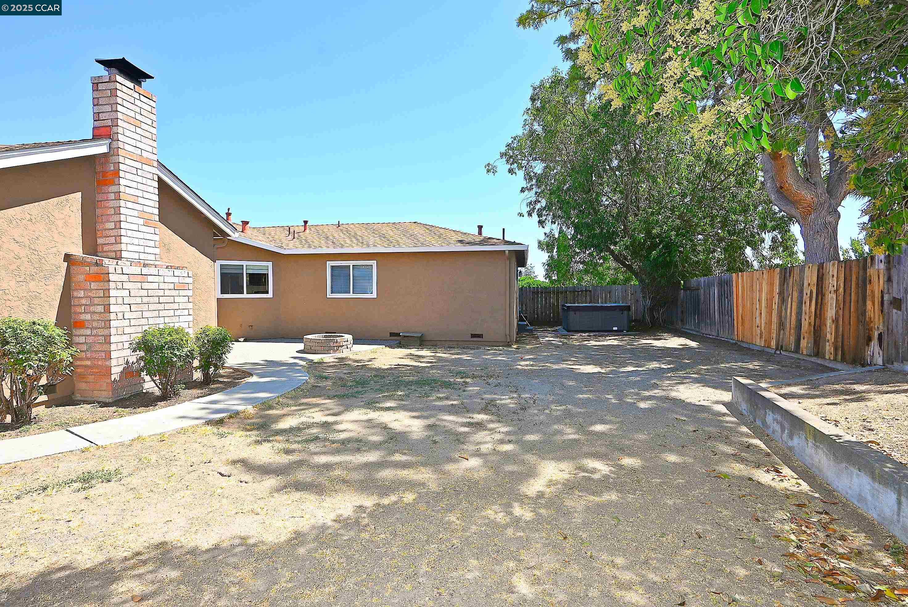 Pittsburg, California 94565, United States, 4 Bedrooms Bedrooms, ,3 BathroomsBathrooms,Residential,Active,170258