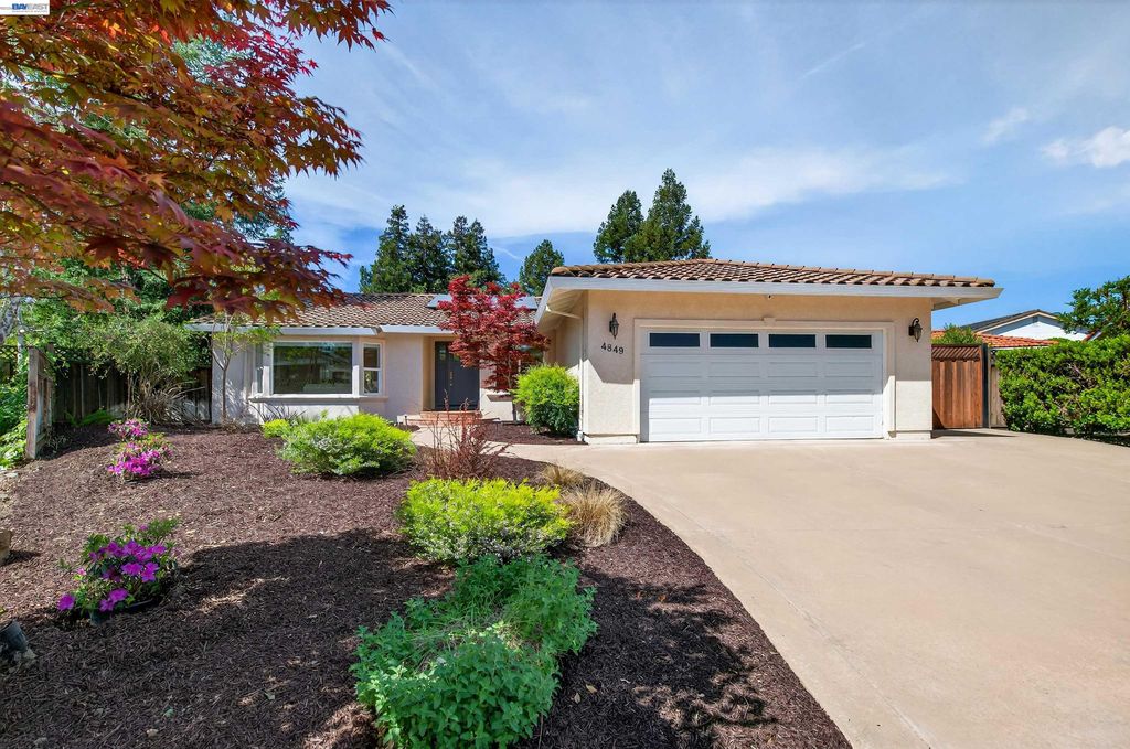 Photo of 4849 Smith Gate Ct, Pleasanton, CA 94566 (MLS # 41128880)