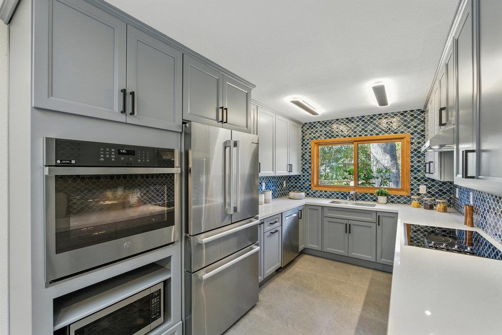 Moss Beach, California 94038, United States, 3 Bedrooms Bedrooms, ,2 BathroomsBathrooms,Residential,Active,195373