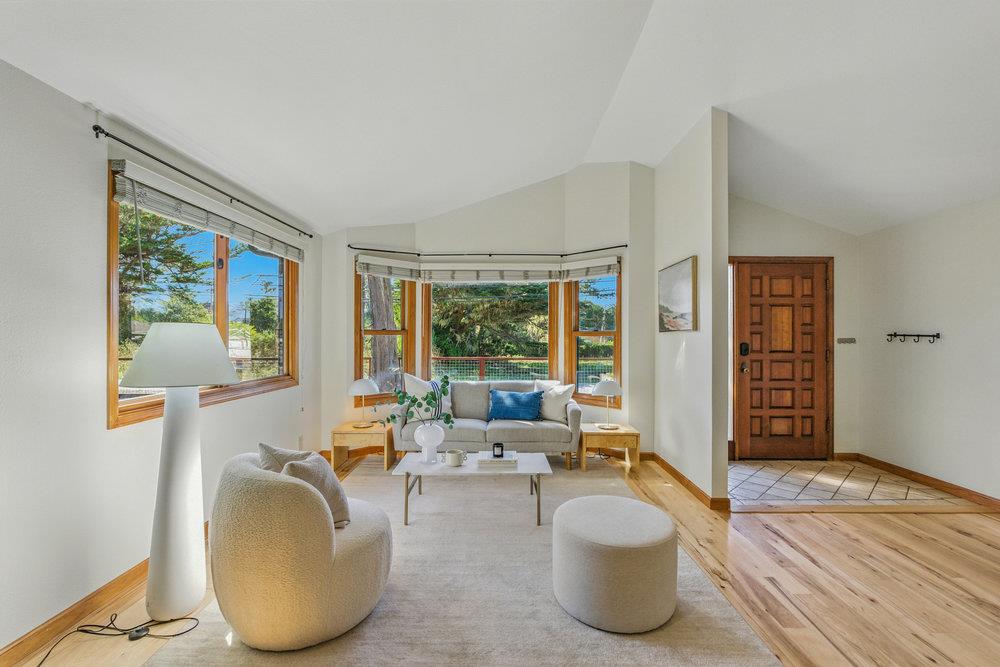 Moss Beach, California 94038, United States, 3 Bedrooms Bedrooms, ,2 BathroomsBathrooms,Residential,Active,195373