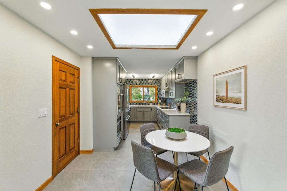 Moss Beach, California 94038, United States, 3 Bedrooms Bedrooms, ,2 BathroomsBathrooms,Residential,Active,195373