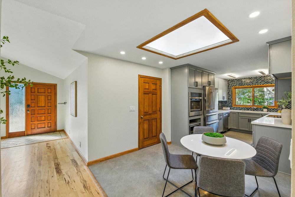 Moss Beach, California 94038, United States, 3 Bedrooms Bedrooms, ,2 BathroomsBathrooms,Residential,Active,195373