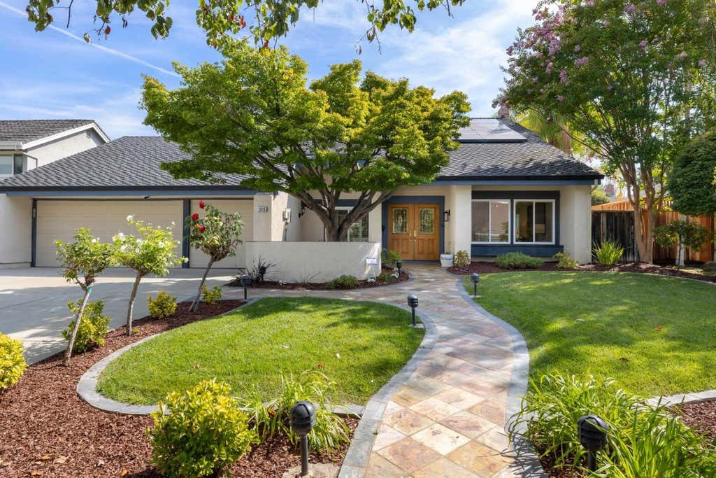 Photo of 1816 Schooldale Drive, San Jose, CA 95124 (MLS # ML82058635)