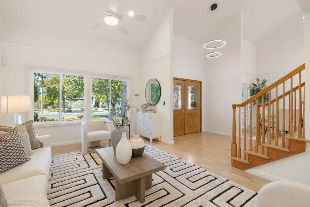 Photo of 1816 Schooldale Drive, San Jose, CA 95124 (MLS # ML82058635)