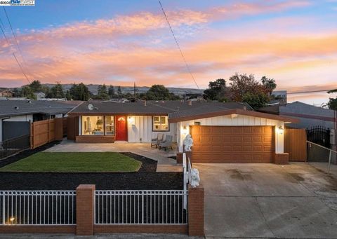 Photo of 27480 Calaroga Ave, Hayward, CA 94545 (MLS # 41118237)