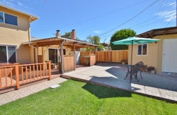 Listing photo 10