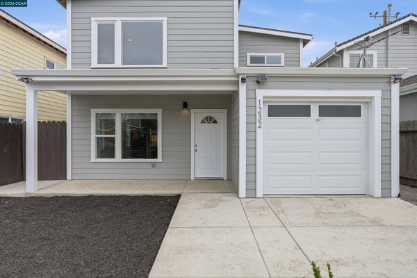 1232 YORK ST, RICHMOND, CA 94801 - Image bbbb0cee2b65e0b3fe69fe872073cbf9/224795917