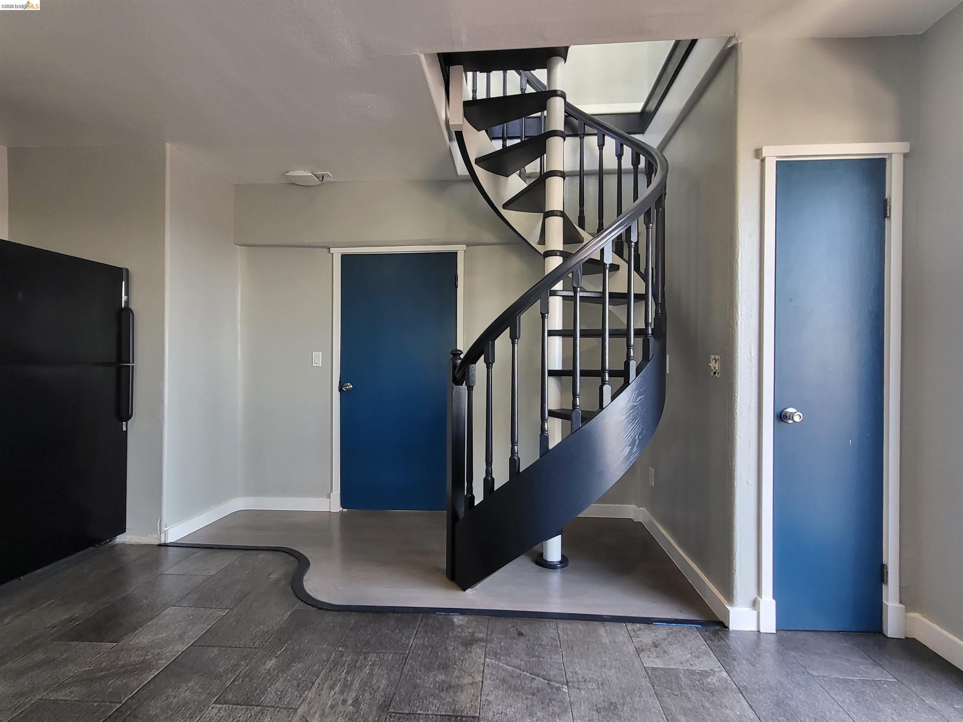 900 Alice St, Suite 500