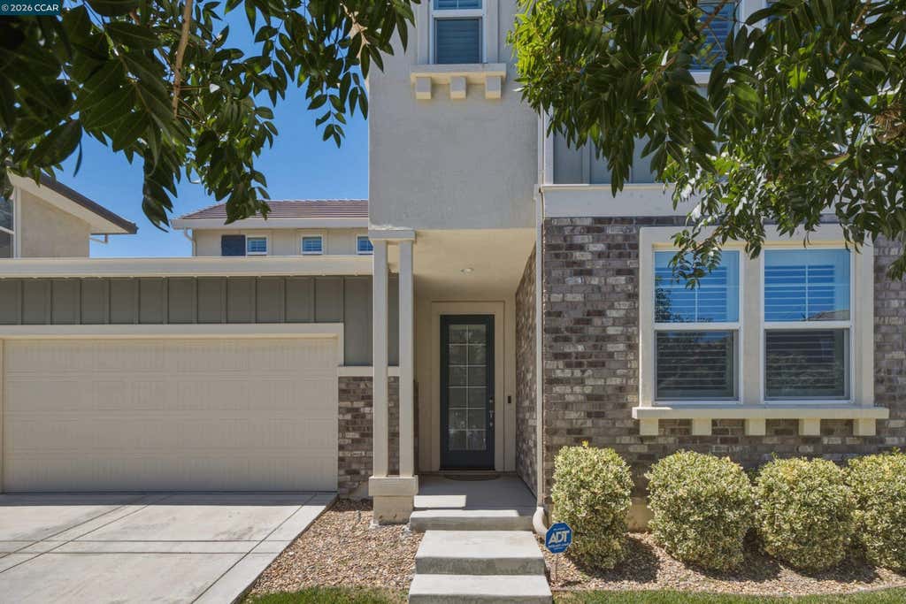 Photo of 1669 S Macias Pl, Mountain House, CA 95391 (MLS # 41143358)